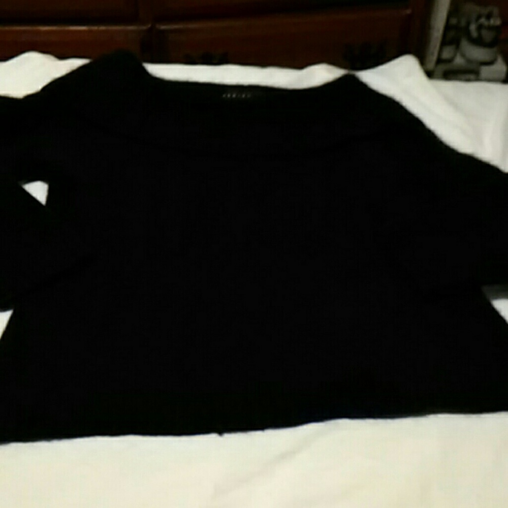 Apostrophe girls sweater